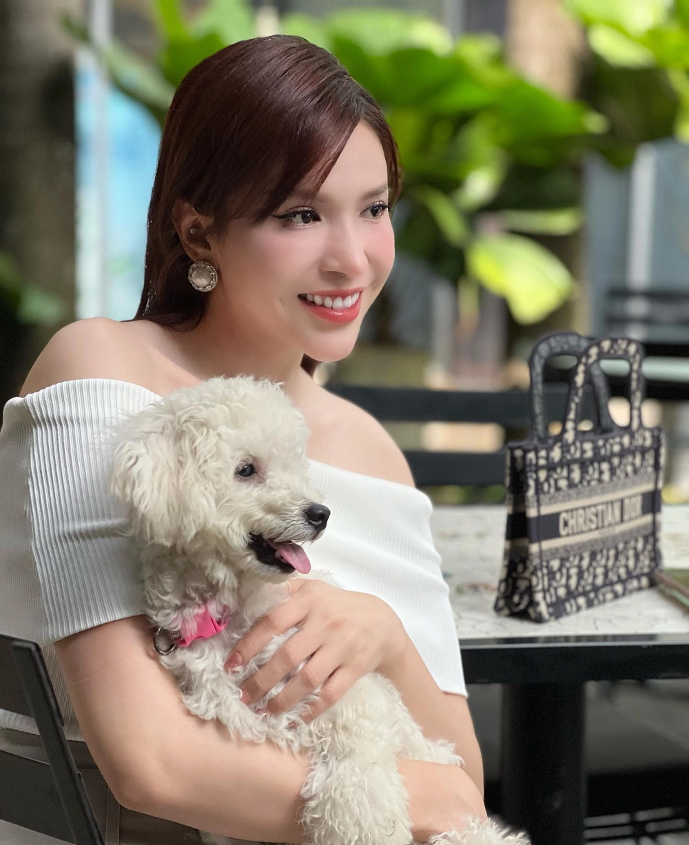 Tìm hiểu thêm về Khả Như SN bao nhiêu và tuổi tác của cô.