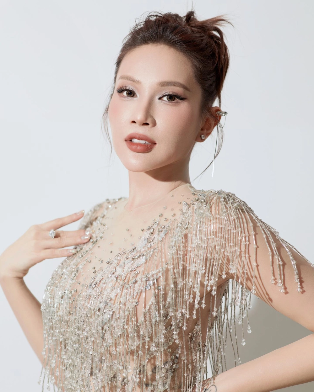 Khám phá những thông tin về Khả Như và người yêu và mối quan hệ của cô.