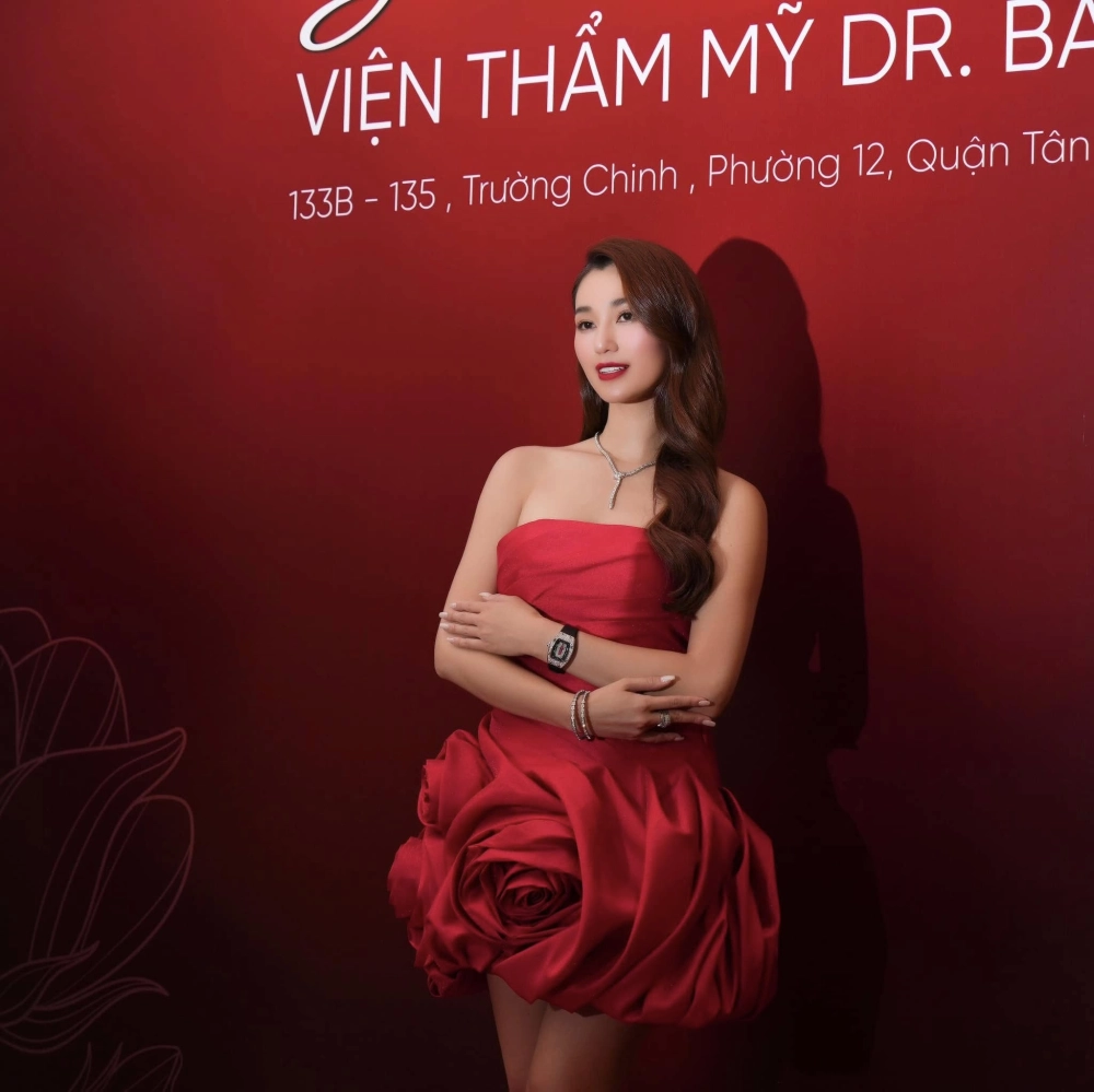 Mối quan hệ giữa Khánh My và Ngọc Trinh qua những câu chuyện thú vị