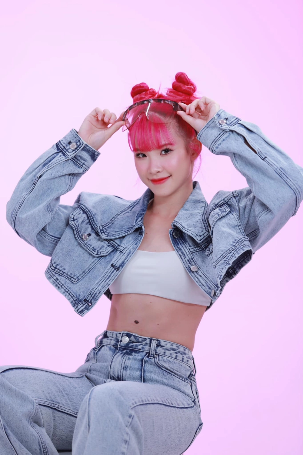 Khởi My album nổi bật với loạt ca khúc gắn liền tuổi thơ