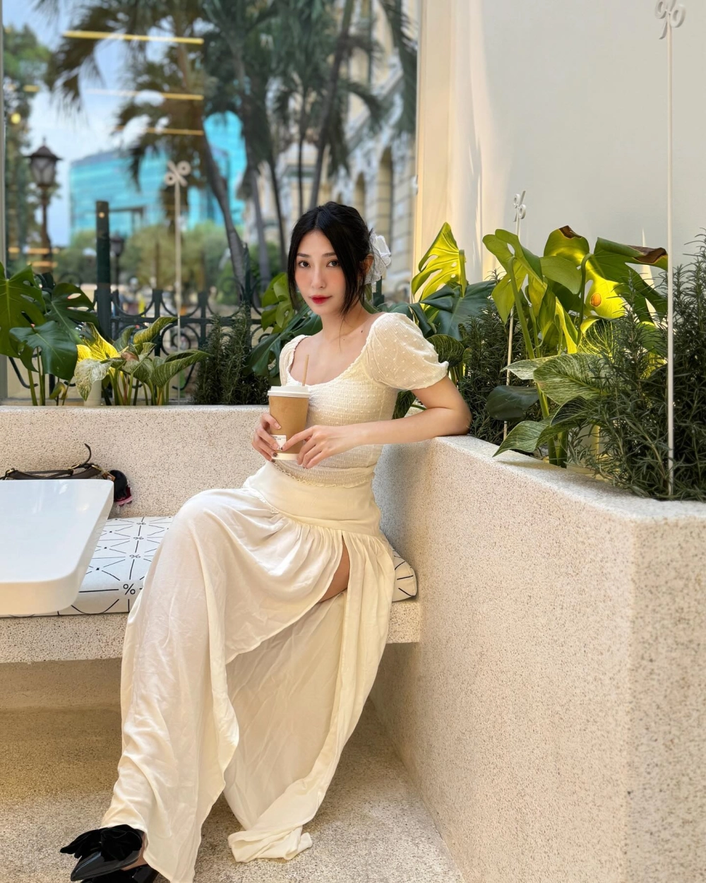 MV Vội Vàng Khổng Tú Quỳnh với tạo hình đầy cuốn hút
