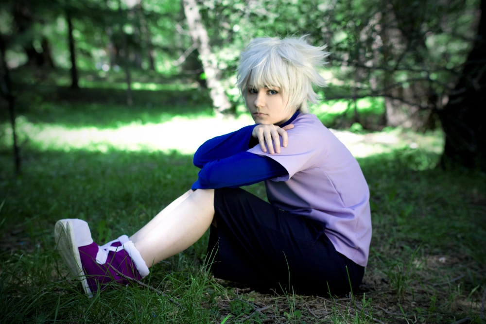 Killua cosplay outfit giống anime đến từng đường nét