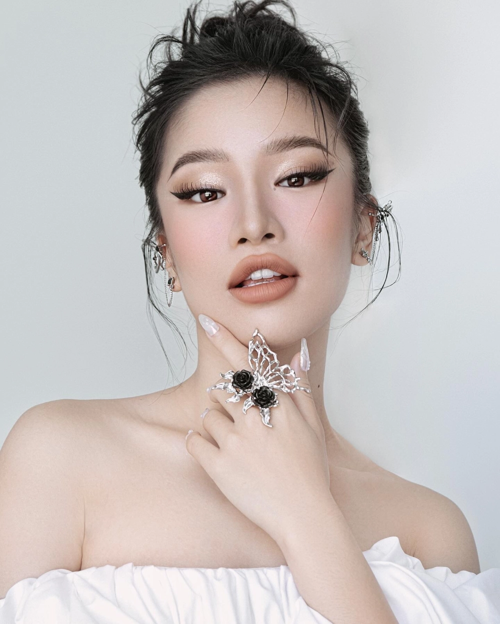 Gọi tên một nỗi buồn Lâm Bảo Ngọc lyrics đầy chất thơ và xót xa