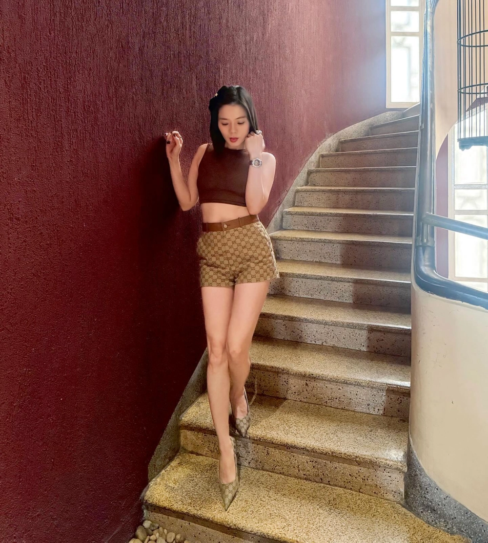 ca sĩ lệ quyên sinh năm bao nhiêu là câu hỏi được nhiều người tìm kiếm