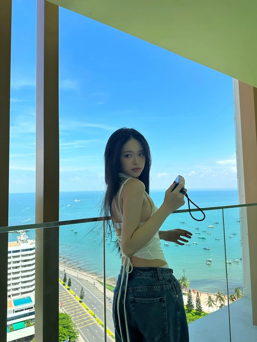 Anh Linh Ka là người thân hay bạn trai của cô, thông tin thường xuyên được chia sẻ trên mạng xã hội