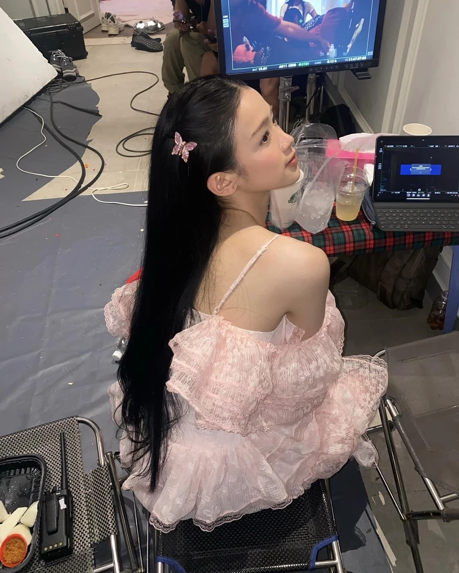 Lời bài hát Linh Ka Ghosting là ca khúc nổi bật và gây ấn tượng với nhiều người nghe