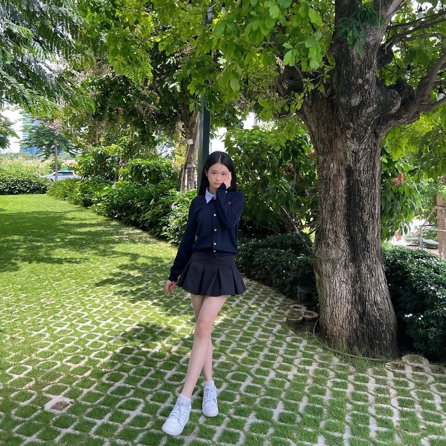 Linh Ka Instagram là nơi cô chia sẻ những hình ảnh, video và câu chuyện đời thường
