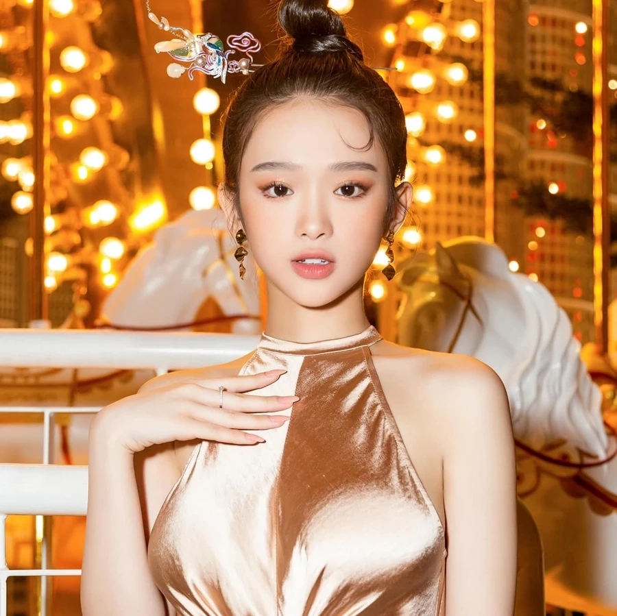 Linh Ka ngày xưa Hãy cùng nhìn lại những khoảnh khắc ngày đầu của Linh Ka trong sự nghiệp