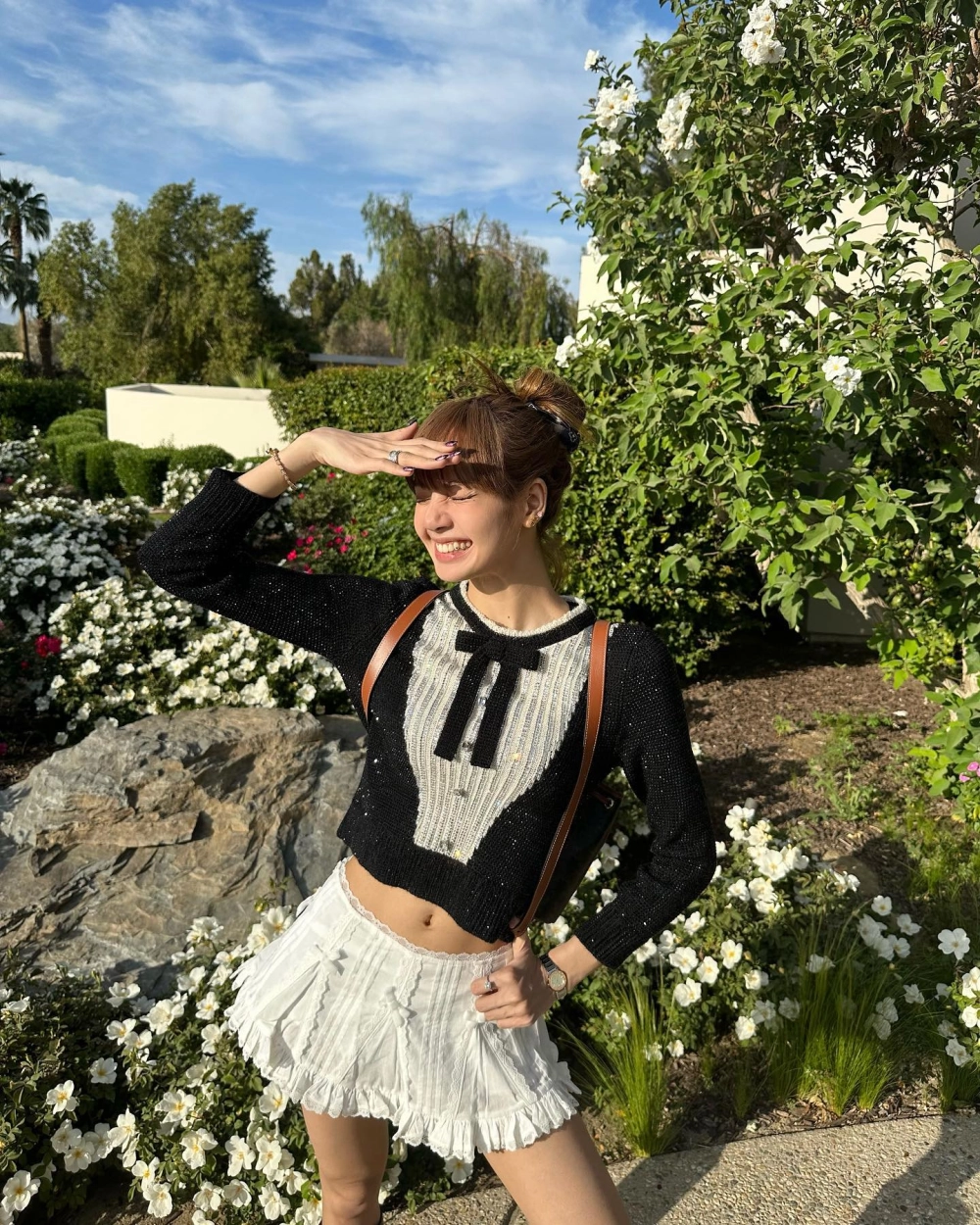 Lisa âge, tuổi trẻ bùng cháy đam mê