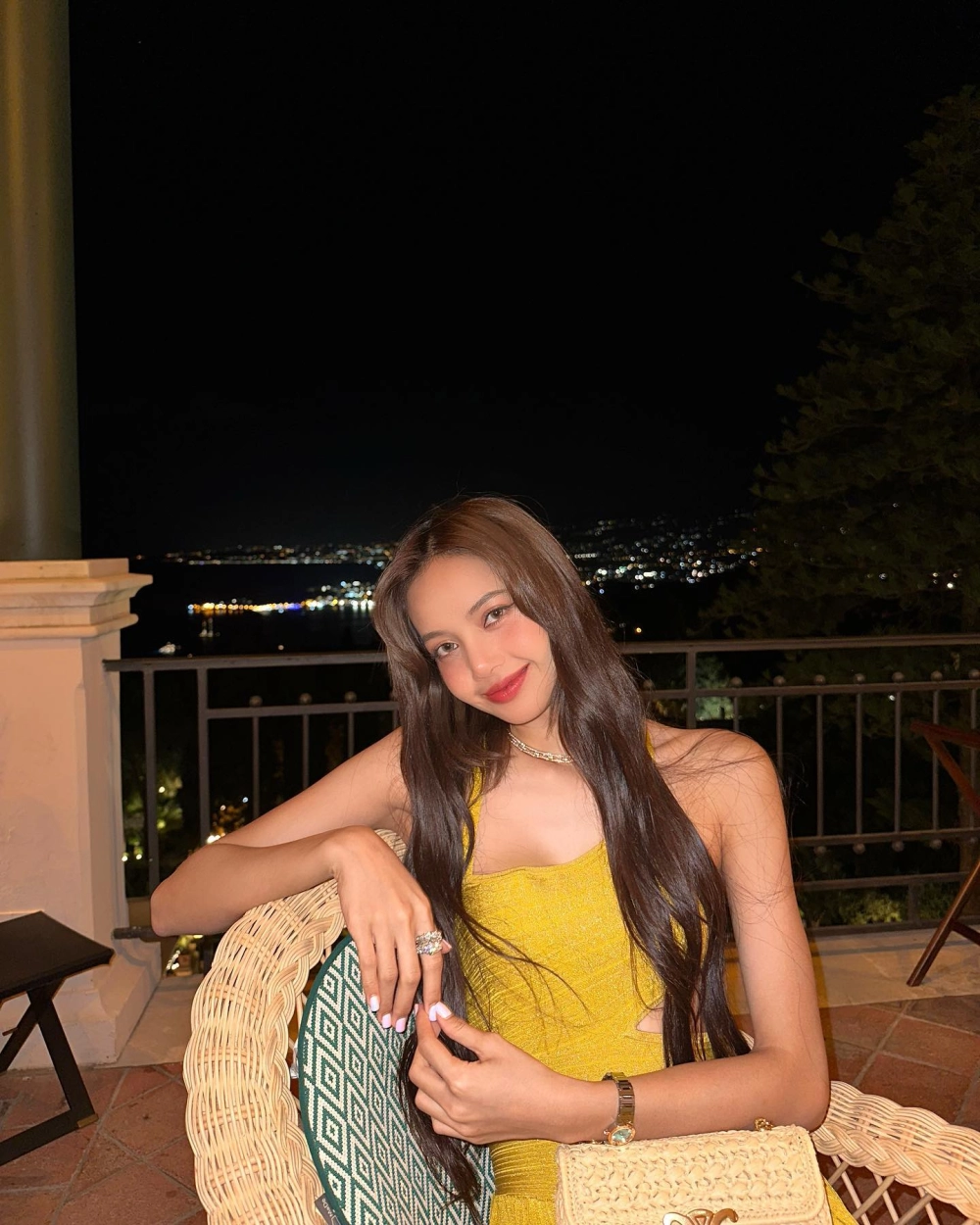 Lisa album, âm nhạc bùng nổ mọi giới hạn