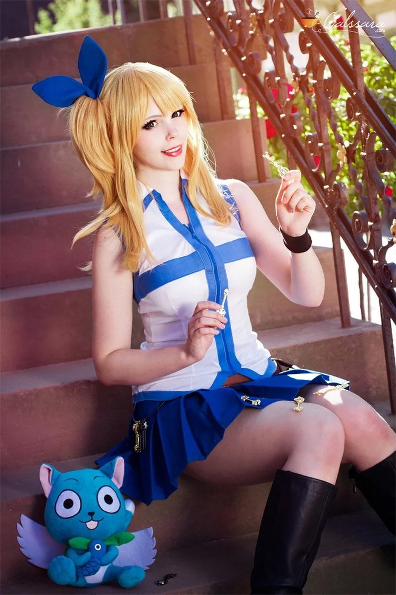 Cosplay Lucy mang phong cách quyến rũ và dịu dàng