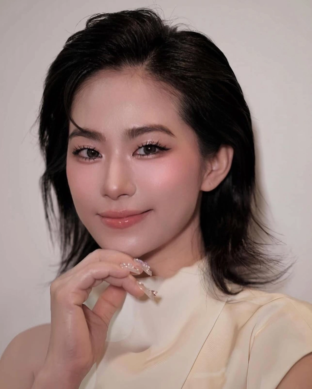 Album hình ảnh ca sĩ lương bích hữu đẹp không tì vết