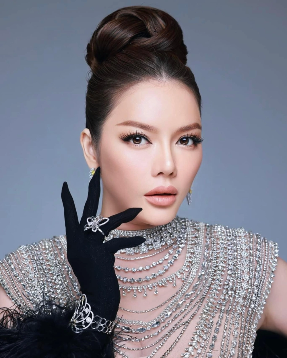 Tài sản của Lý Nhã Kỳ biệt thự, kim cương khủng