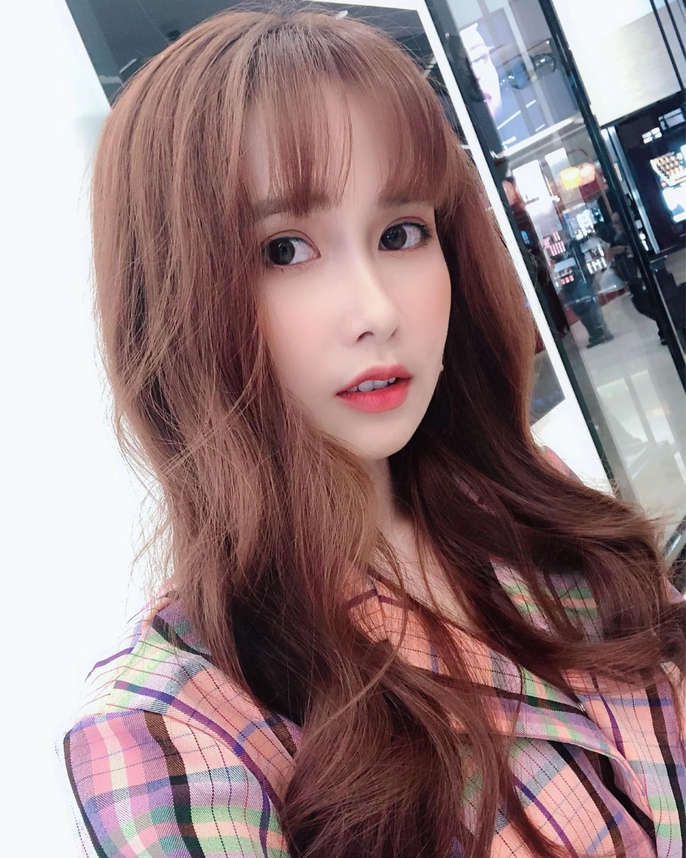 Ca sĩ Mai Quỳnh Anh nổi bật với giọng hát ngọt ngào và các ca khúc yêu thích