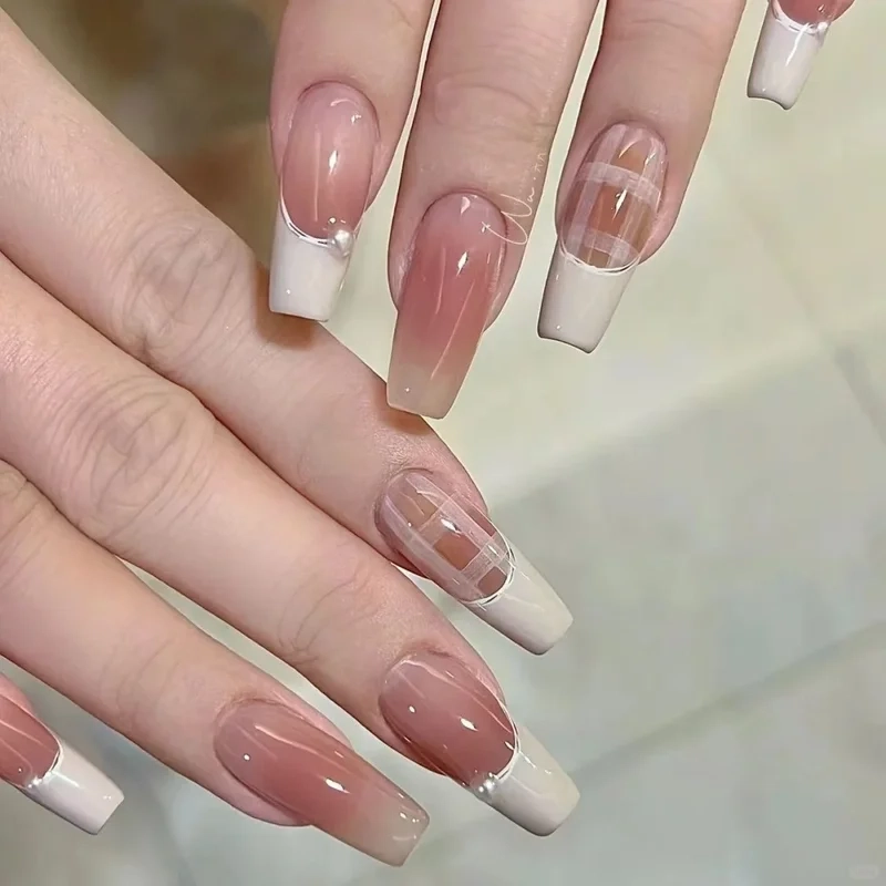 Cập nhật ngay các mẫu nail ngày tết hot nhất năm