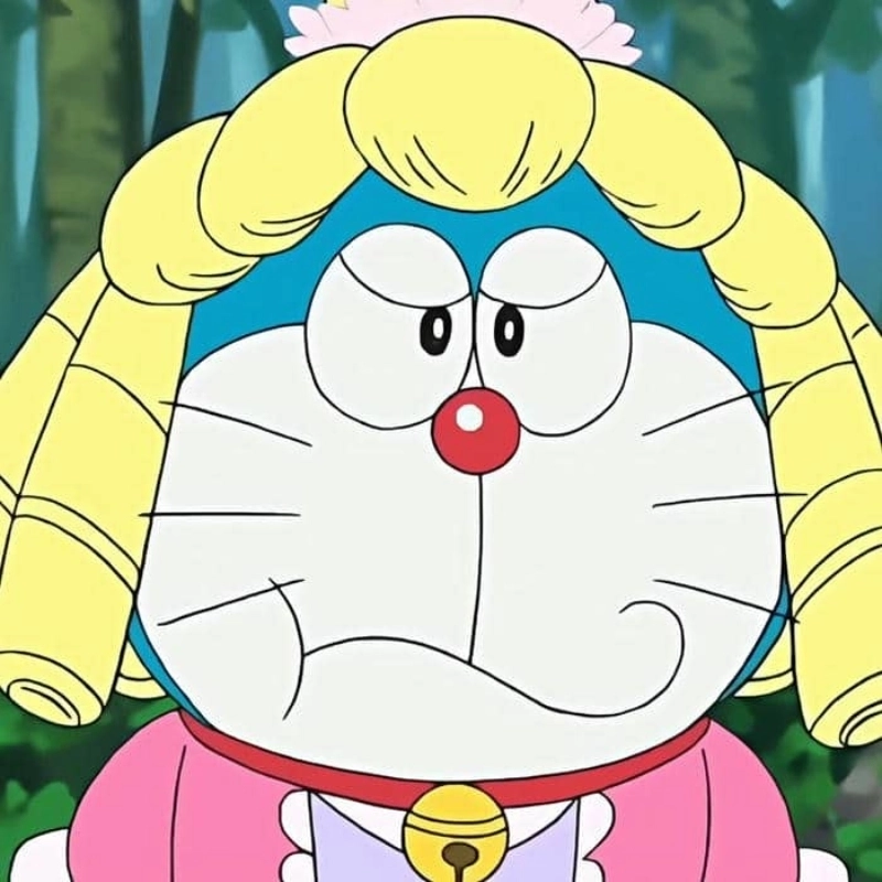 Doraemon cười đểu trong meme cực kỳ dễ thương và vui nhộn