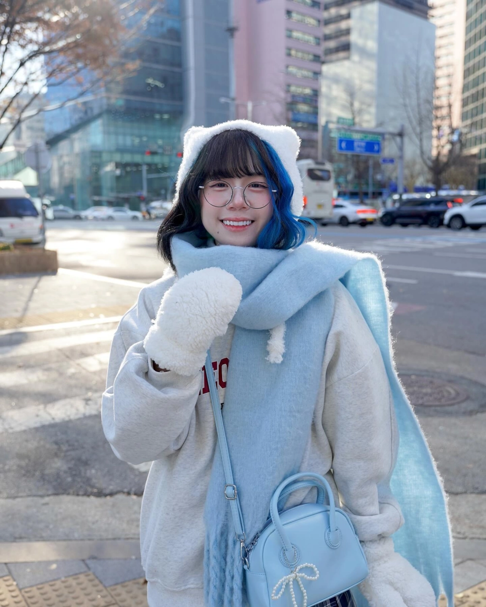 Hình ảnh Chị Mèo Simmy cute luôn là tâm điểm thu hút mọi ánh nhìn