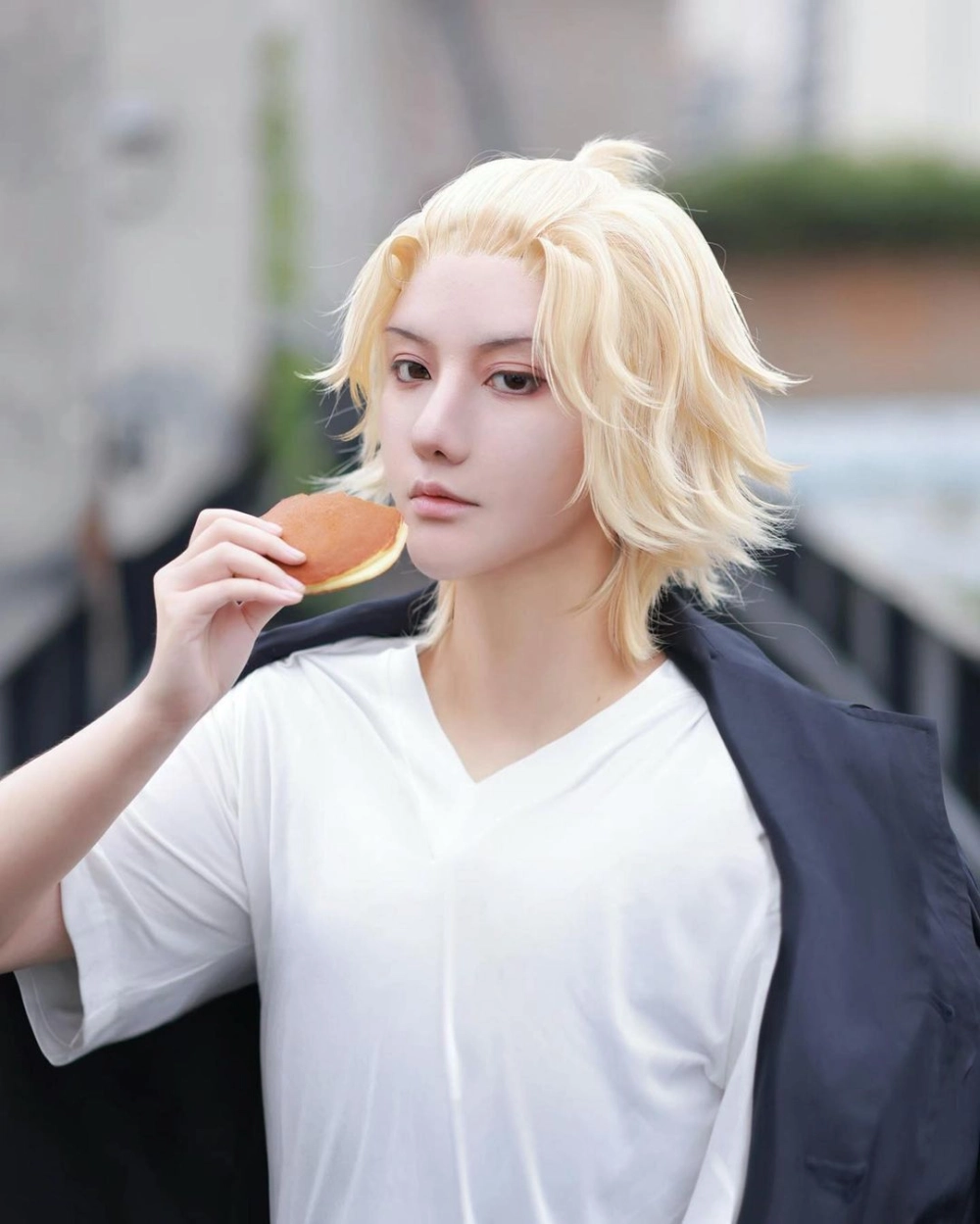 Cosplay Mikey Tokyo gây chú ý nhờ khí chất đỉnh