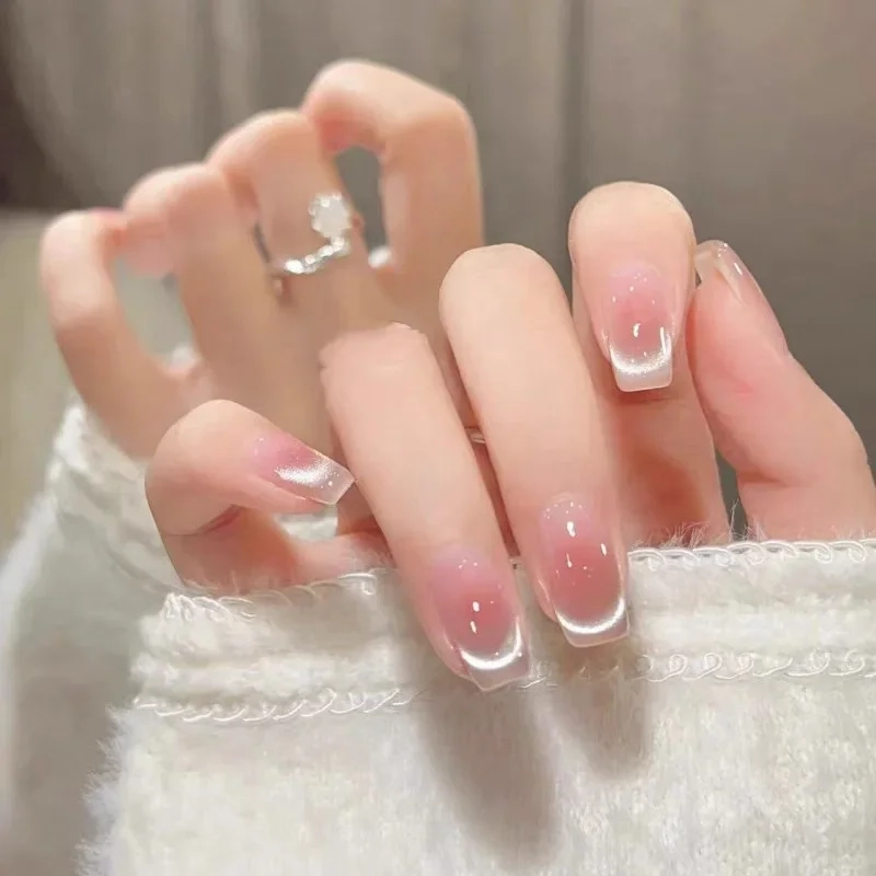 Chuẩn gu nàng thơ với sơn ombre gel siêu mướt