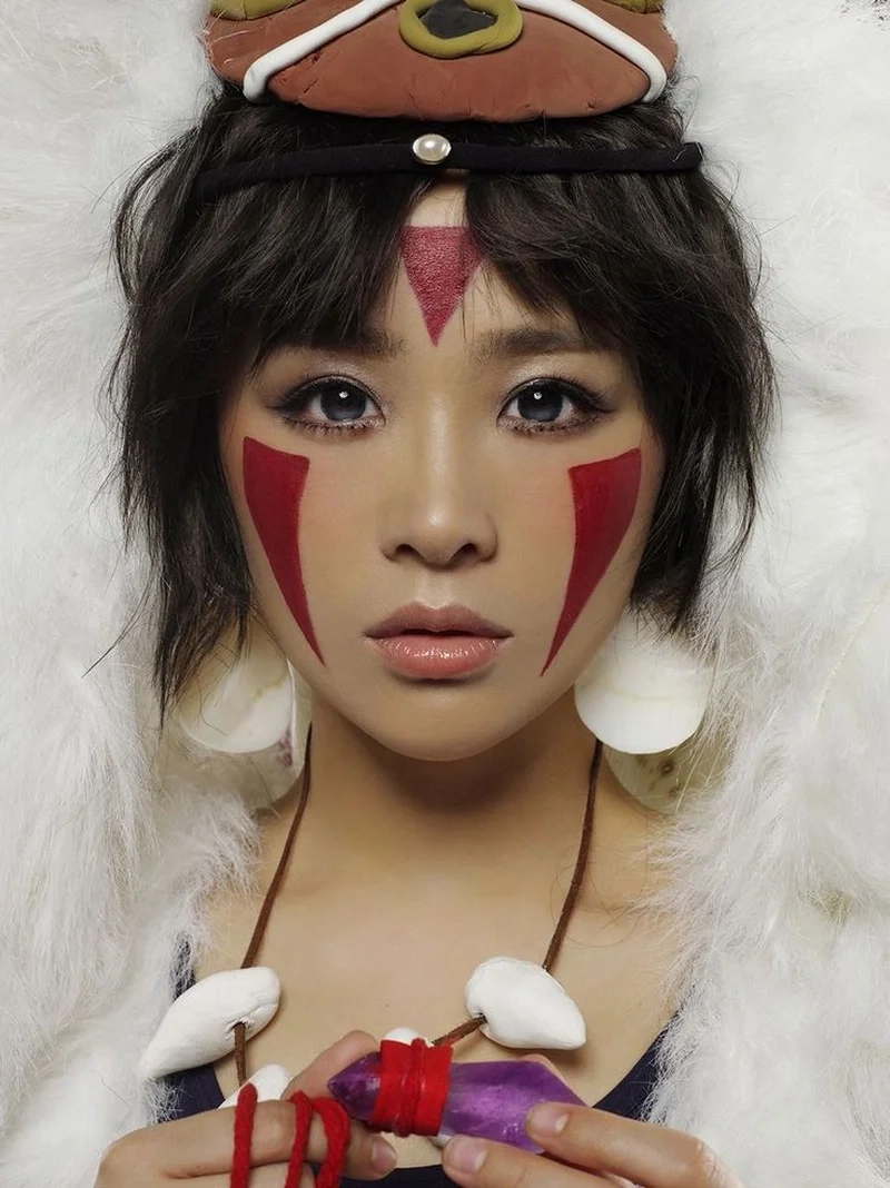 Mononoke Hime cosplay tái hiện vẻ đẹp chiến binh rừng