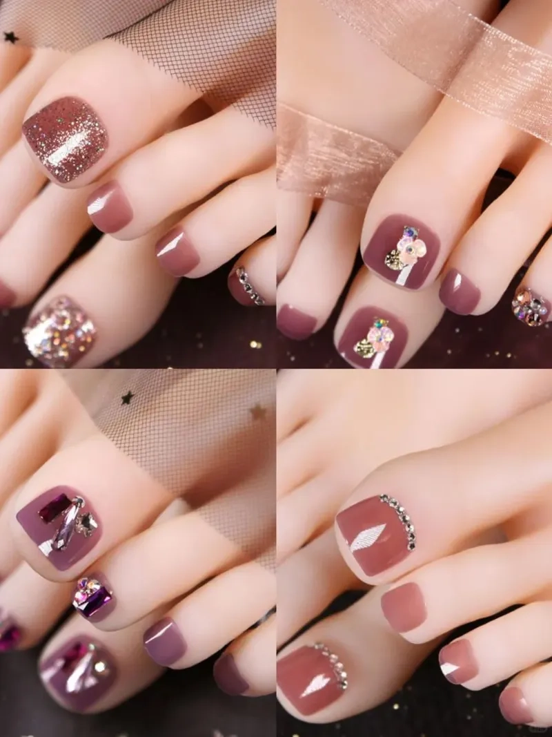 Mẫu nail chân đẹp nhẹ nhàng giúp nàng thêm thanh lịch