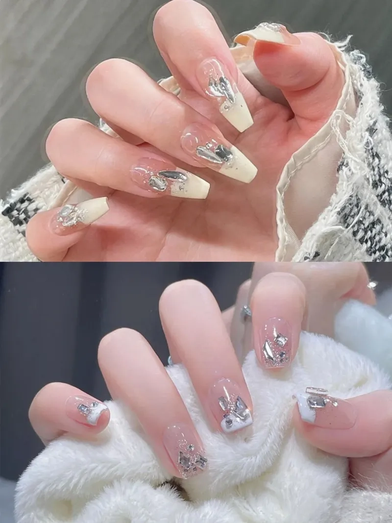 Vẻ đẹp kiêu sa với mẫu đầu móng trắng đầy tinh tế