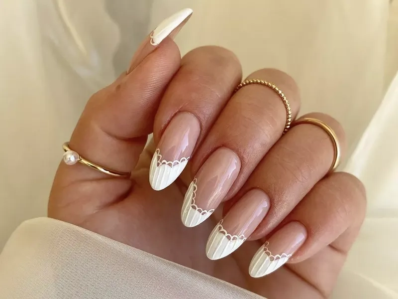 Chinh phục mọi ánh nhìn với sơn móng đầu trắng ấn tượng