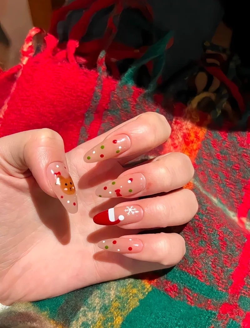Chào noel rực rỡ cùng mẫu nail giáng sinh đơn giản
