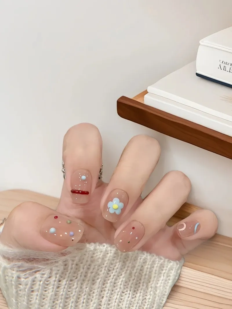 Gợi ý xinh cho nàng đây nail hoa cúc hoạ mi