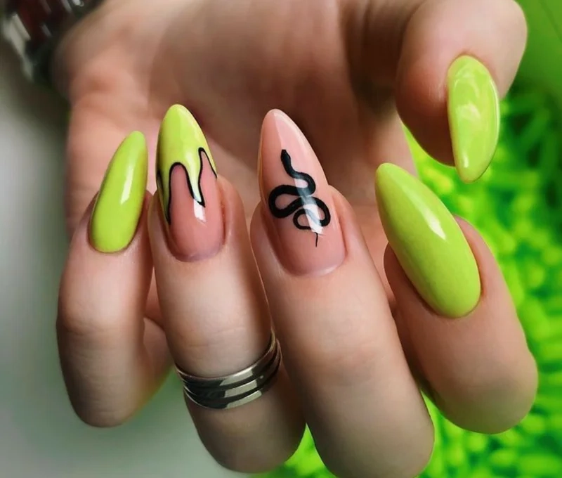 Cùng thử vẽ nail lửa để thay đổi phong cách cho đôi tay