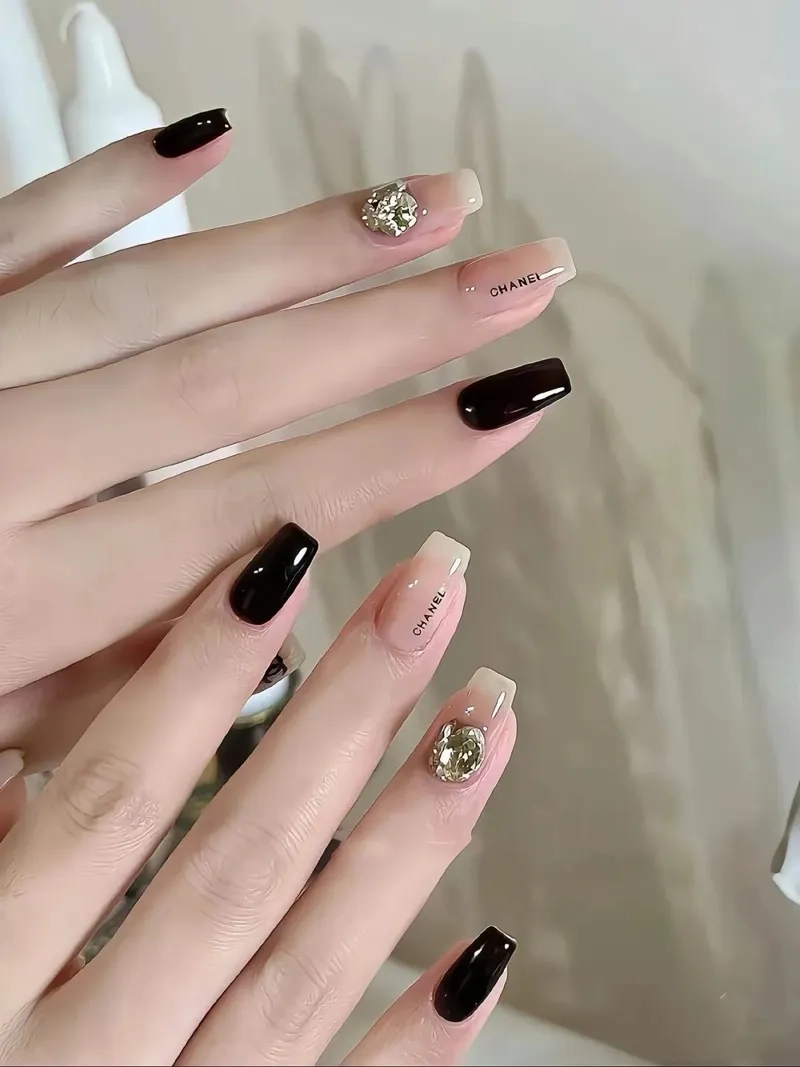 Đảm bảo đẹp mắt với mẫu nail đẹp cho móng vuông