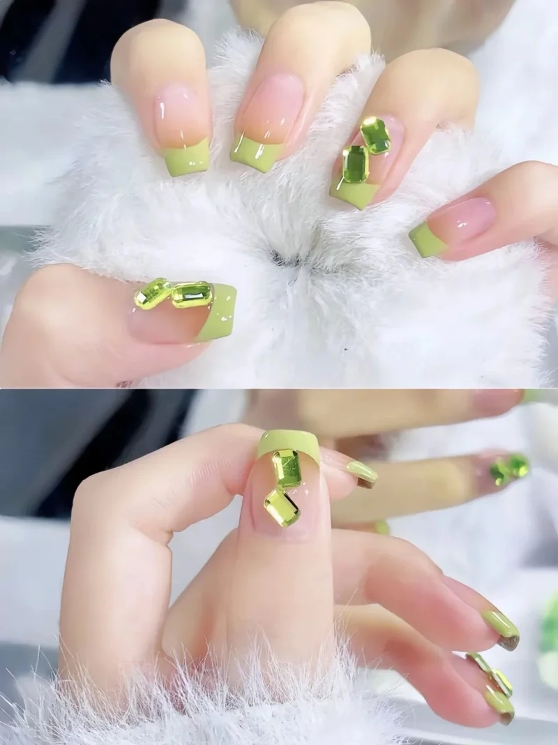 Cá tính hơn với nails xanh lá độc lạ không đụng hàng