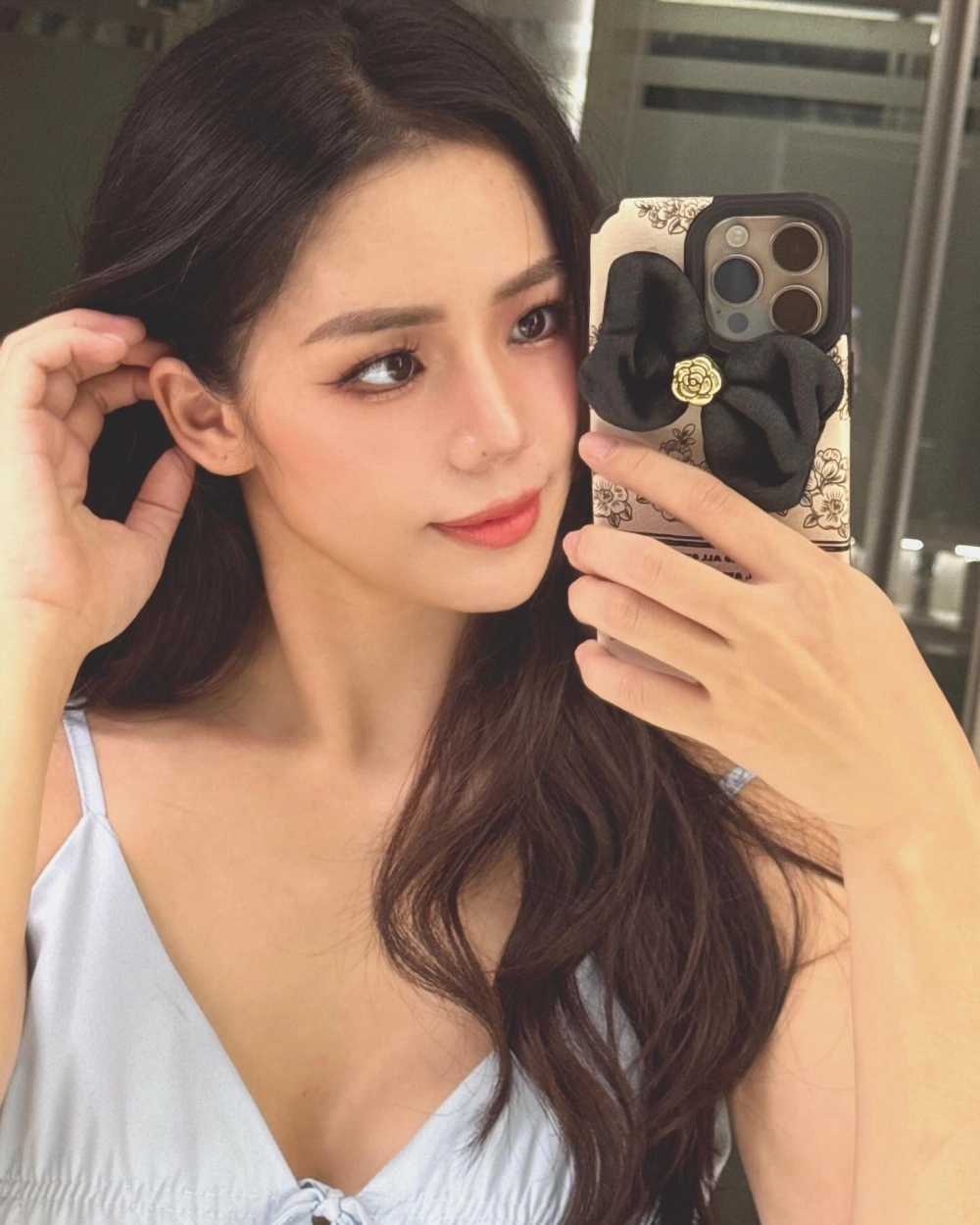 tiểu sử ca sĩ nguyễn hương ly kể về những khó khăn và thành công trên con đường âm nhạc của cô