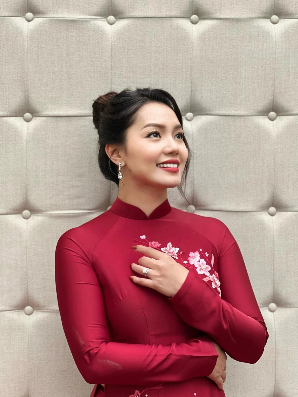 Khám phá những ca khúc đình đám và sự nghiệp của nguyễn ngoc anh