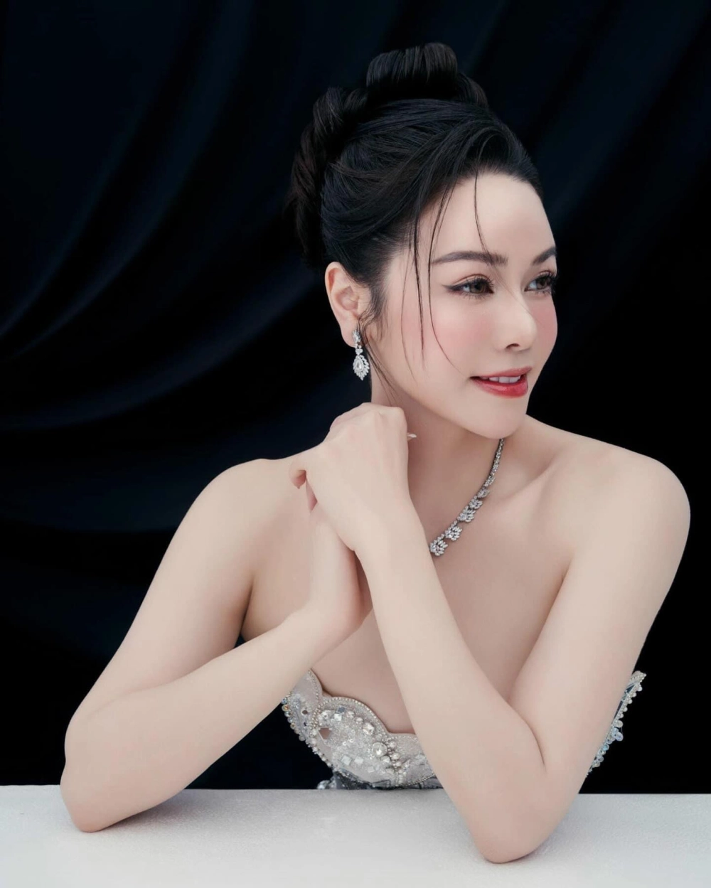 Xúc động trước bài hát Đoạn Đường Vắng Nhật Kim Anh
