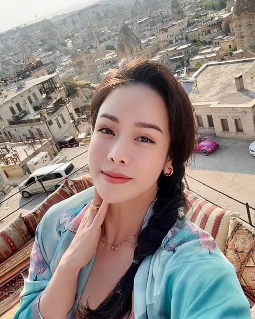 Chạm đến trái tim qua lời bài hát Nhật Kim Anh Con Ghẻ