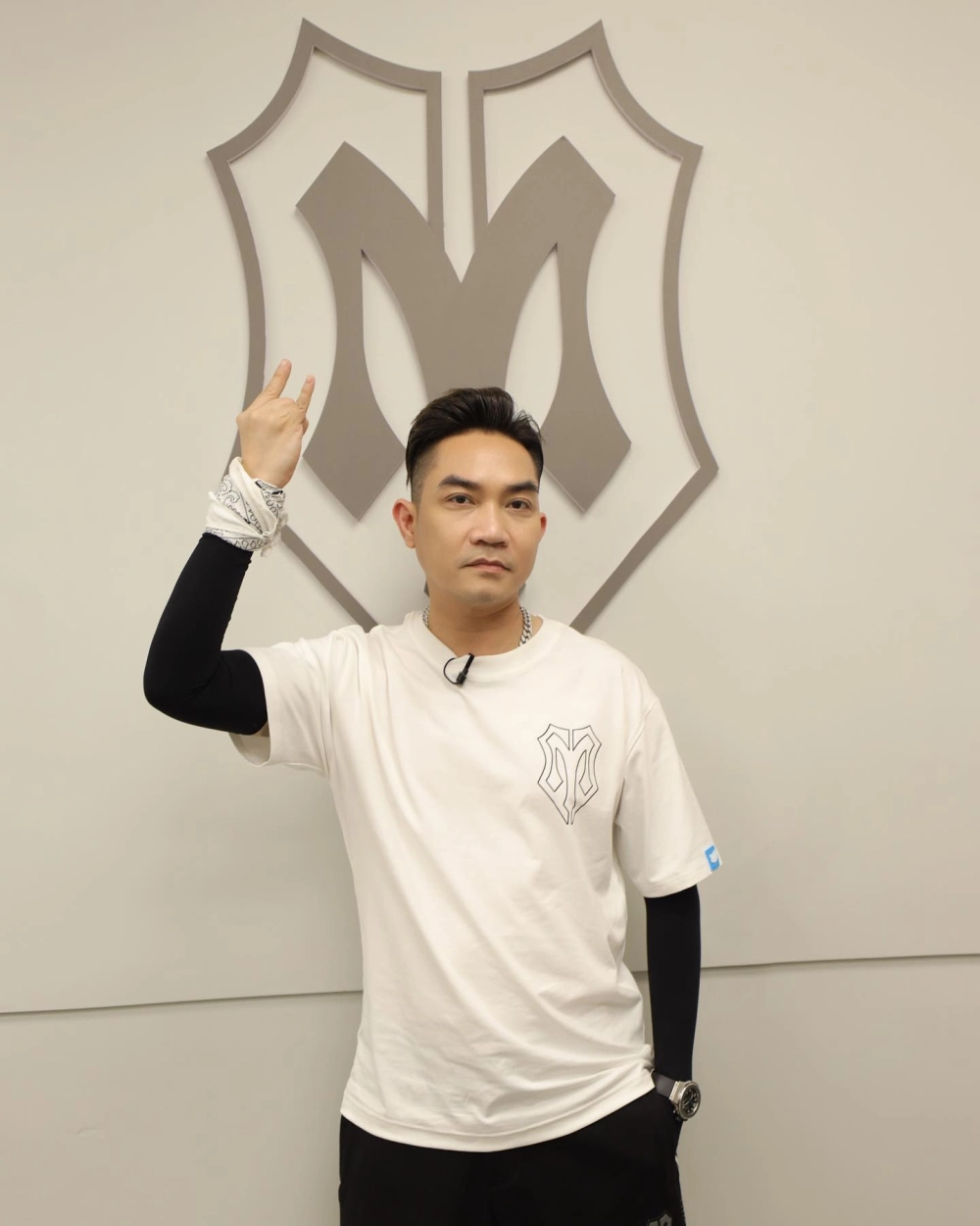 Lắng nghe Phạm Khánh Hưng Không cần phải hứa đâu em đầy lãng mạn