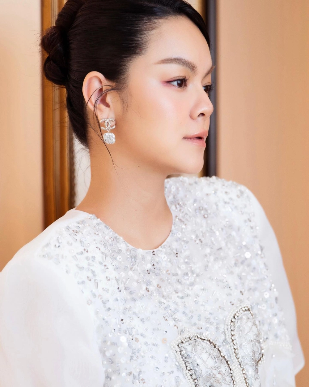 Đêm Phạm Quỳnh Anh đầy cảm xúc với giai điệu sâu lắng