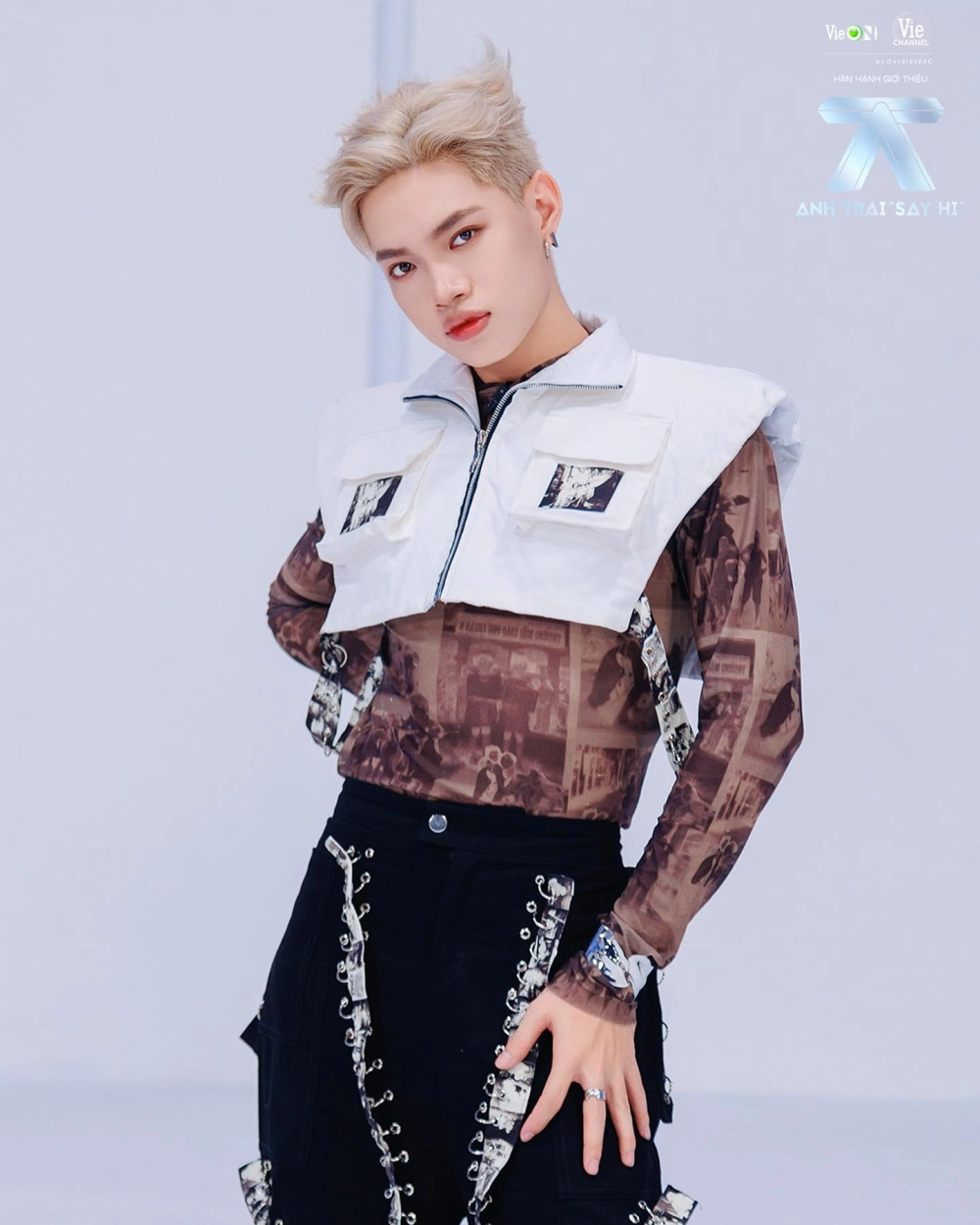 Say Bye Pháp Kiều Lyrics chạm đến trái tim người nghe