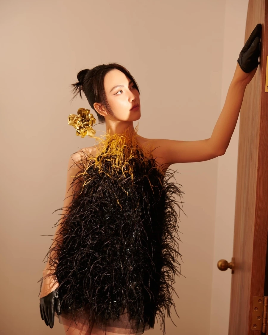 Tìm hiểu thông tin thú vị về tuổi thật của Phương Anh Đào