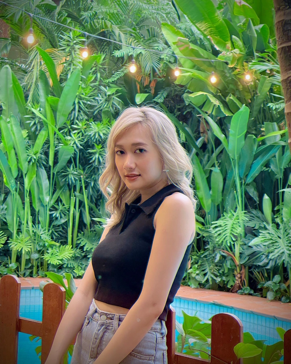 Bài thơ mưa Phạm Phương Lan là một trong những tác phẩm nổi bật của cô.