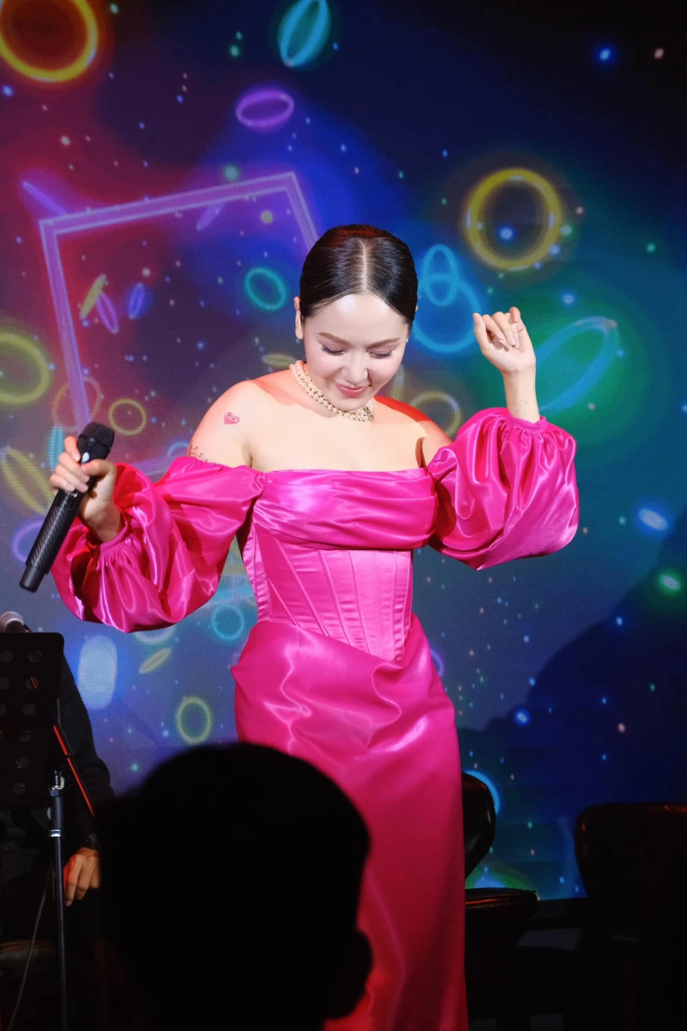 Phương Linh là idol của nhiều bạn trẻ yêu thích dòng nhạc nhẹ nhàng và tình cảm