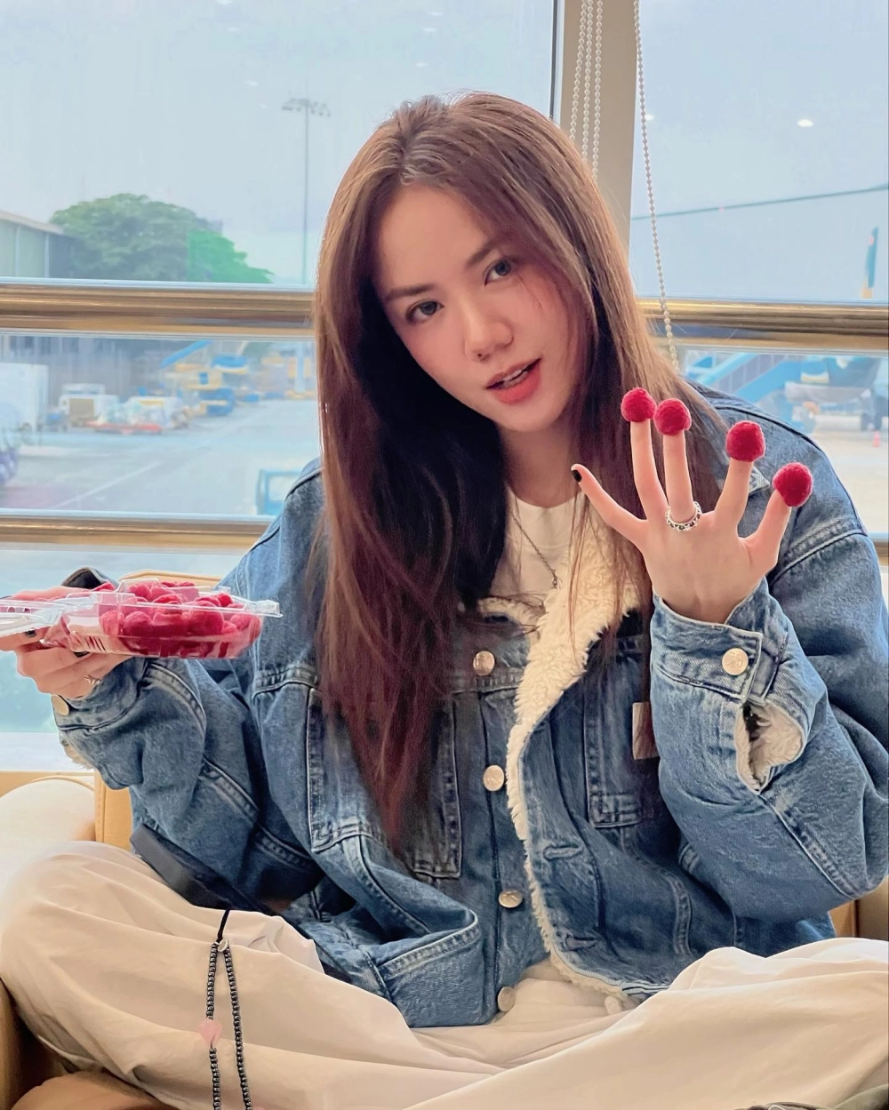 Phương ly cao bao nhiêu là thắc mắc của nhiều người khi yêu thích nữ ca sĩ này