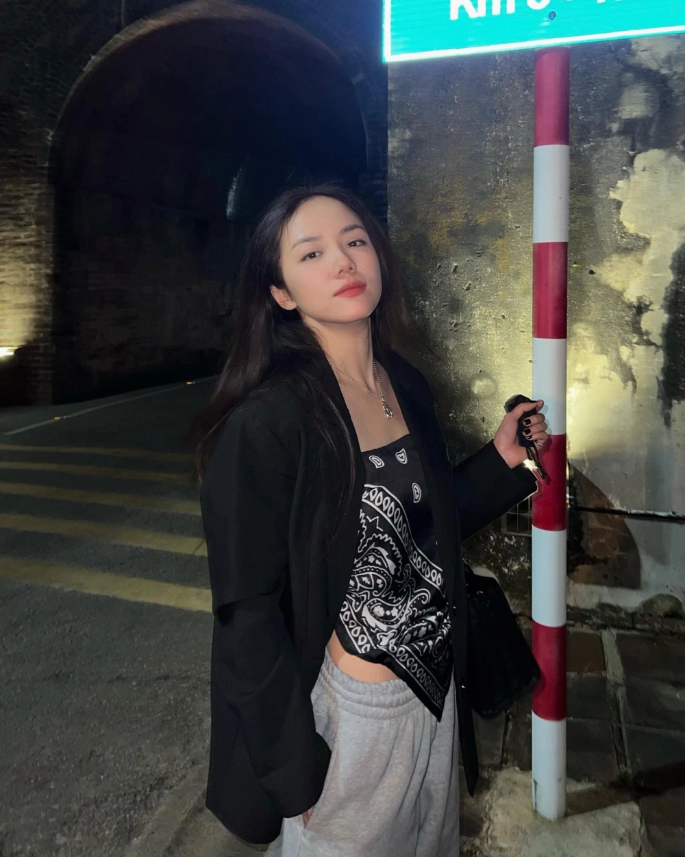 Lời bài hát phương ly missing you đầy cảm xúc, dễ dàng chạm đến trái tim