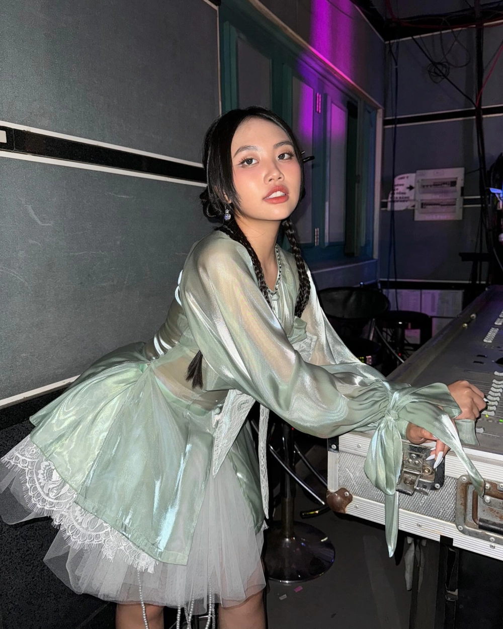 Phong cách nhẹ nhàng từ bolero Phương Mỹ Chi