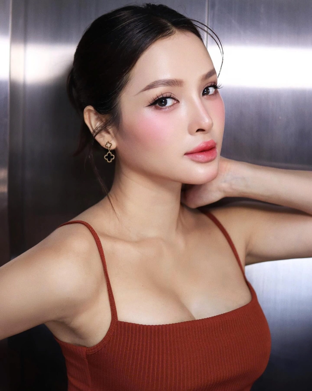 Phương Trinh Jolie có con riêng từ trước khi cưới Lý Bình