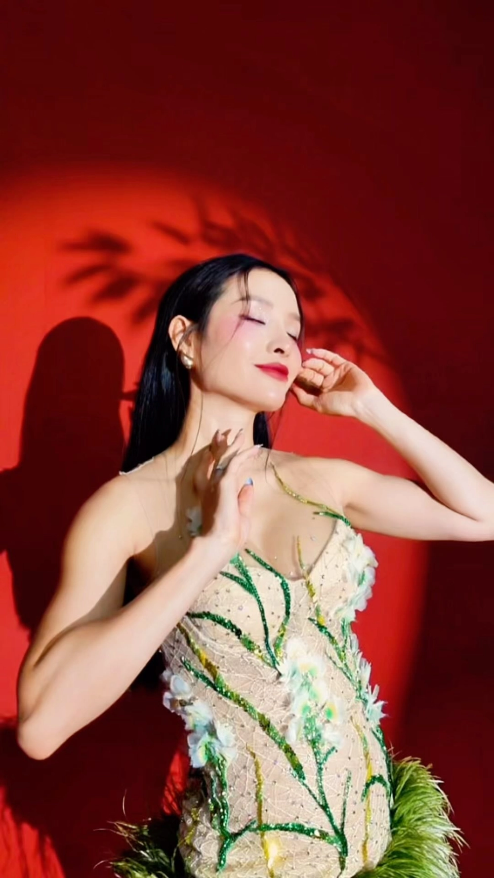 Phương Trinh Jolie tổ chức sinh nhật ấm cúng bên gia đình