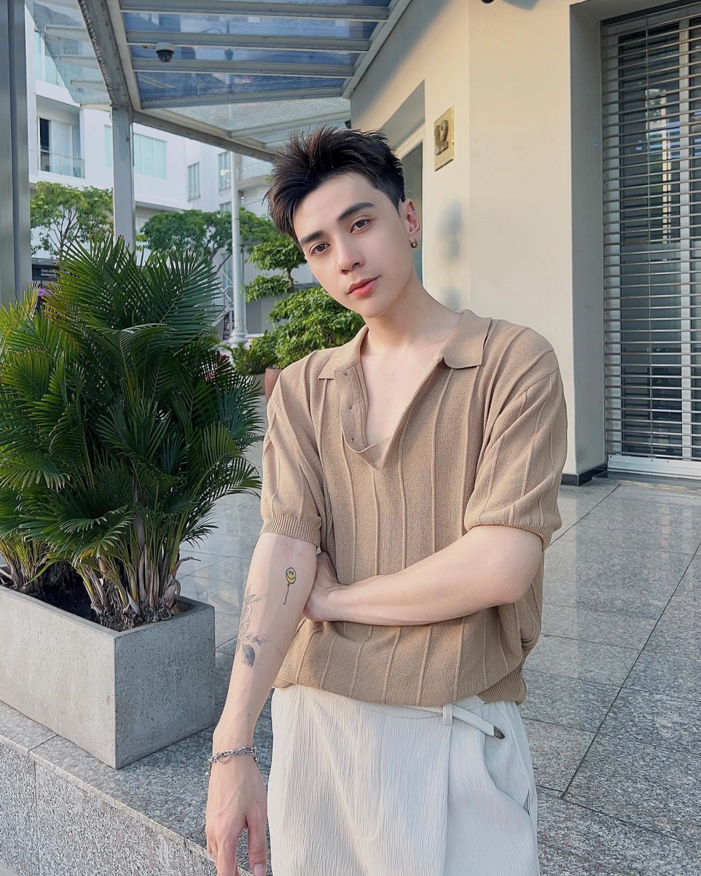 Tìm hiểu Quang Hùng bao nhiêu tuổi và hành trình âm nhạc của anh ấy