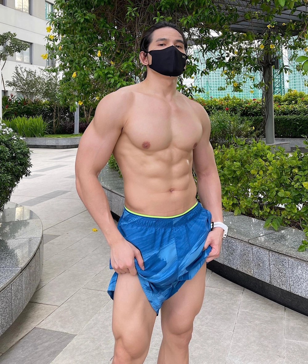Rất lâu rồi mới khóc Quốc Thiên chạm lòng người nghe