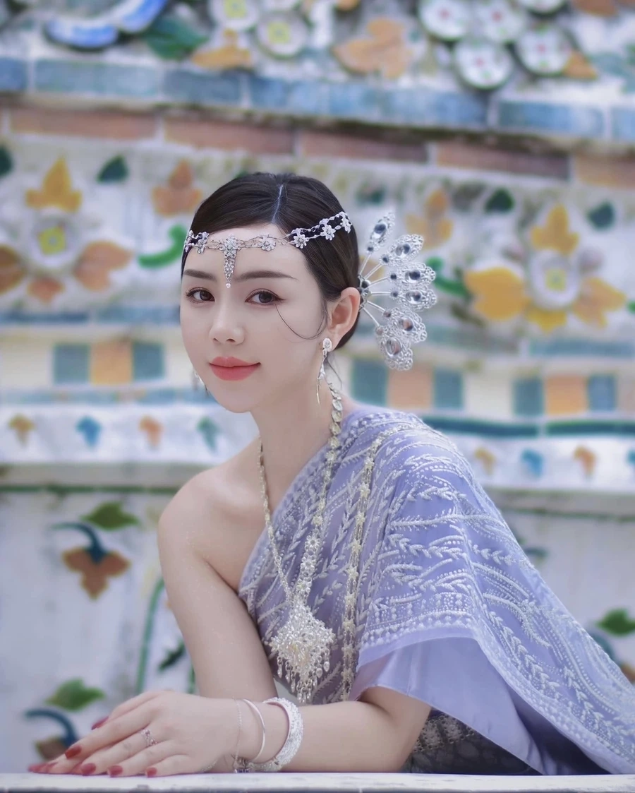 Quỳnh Kool Hướng Dương Ngược Nắng tiểu thư đỏng đảnh